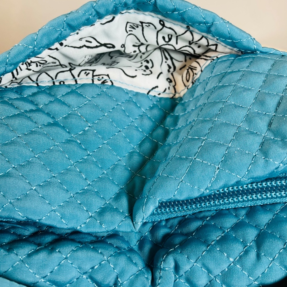 🌸Vera Bradley Triple Zip Hipster Crossbody Bag Purse Aqua Blue Spring Break - Picture 4 of 6